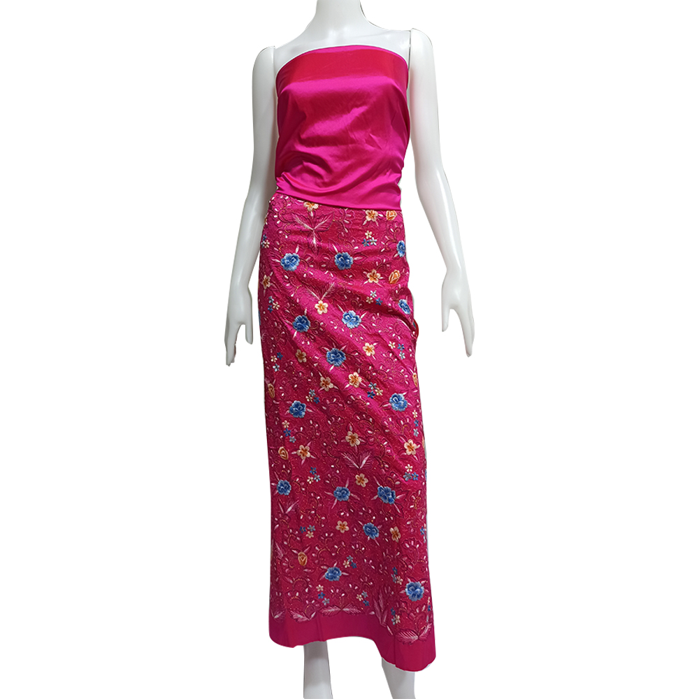 Golden Silk Women Fabric One Set (Thai Poe Pwint Shwe Chi)